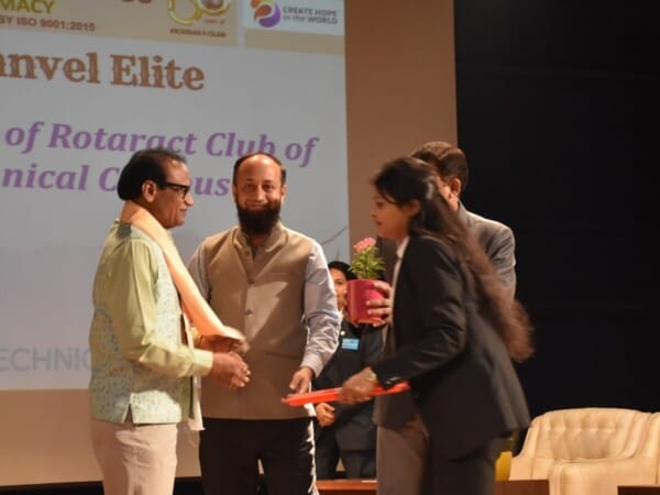 Installation ceremony of Rotaract club03