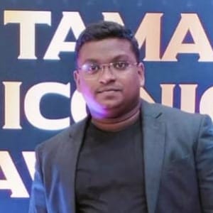 YUSUF MAULA ALI KHAN – Proprieter at Radiance Group (2015) YUSUF MAULA ALI KHAN - Proprieter at Radiance Group (2015)