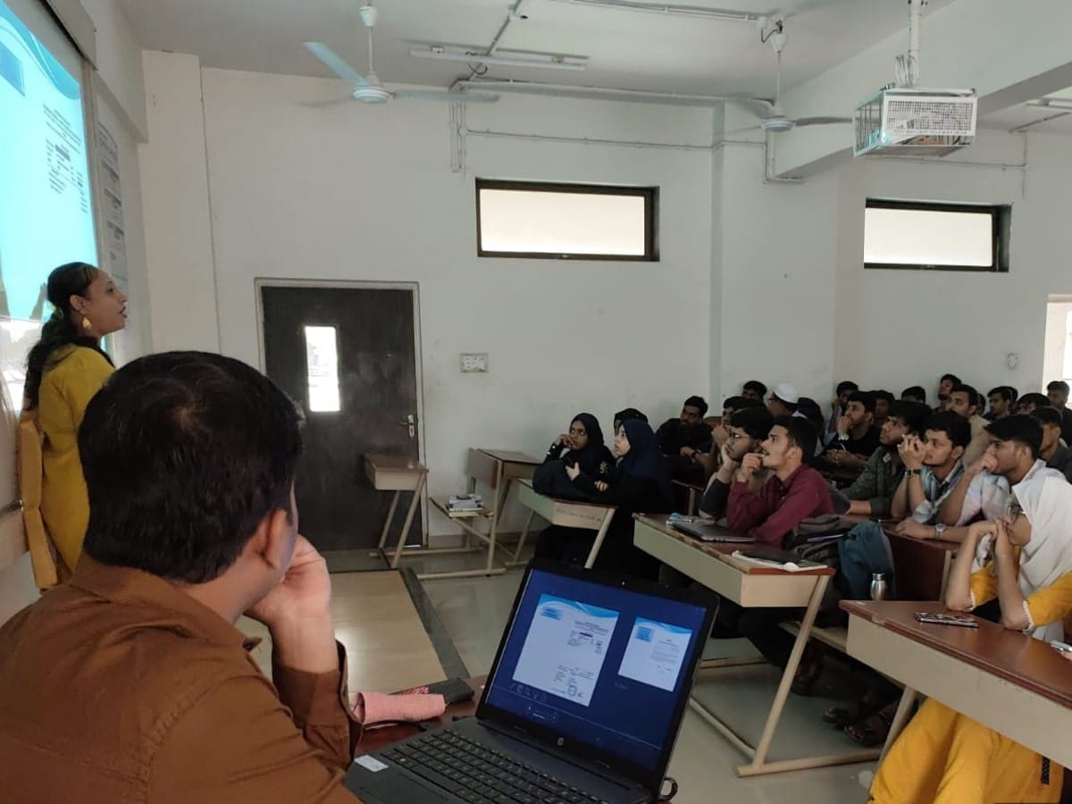 Scholarship Orientation ECE 2025 - 01